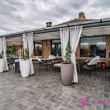 Vivi Parma Dall Alto Apartamento Exterior foto